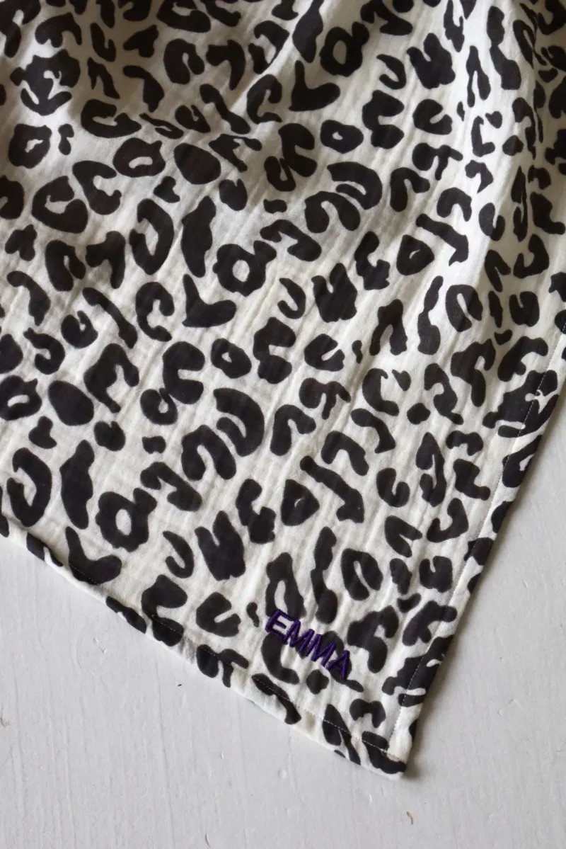 Swaddle Print Large | Holy Cow - Image 4
