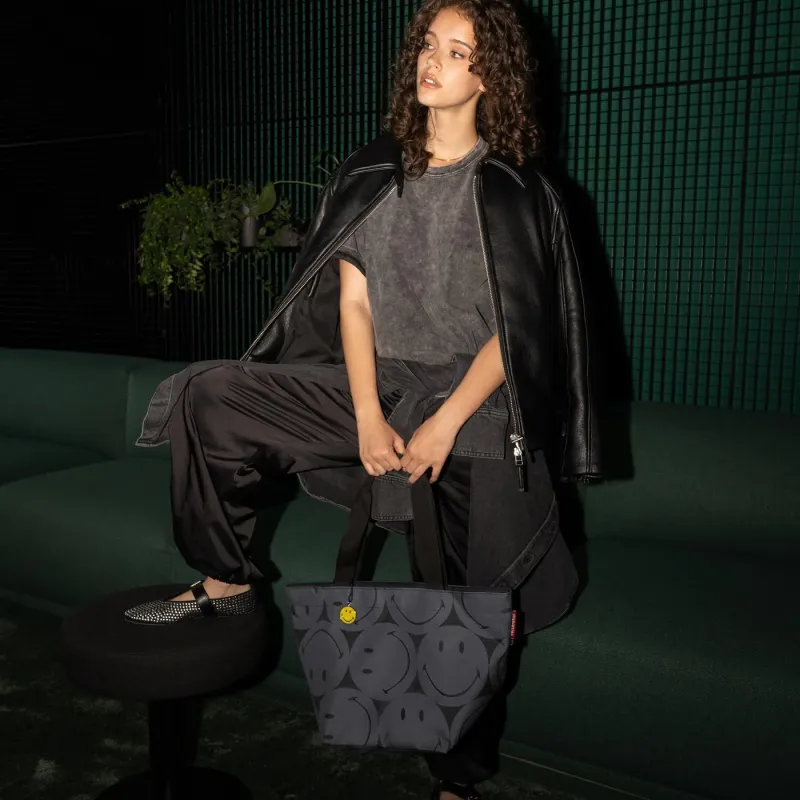 shopper M smiley grey - Image 3